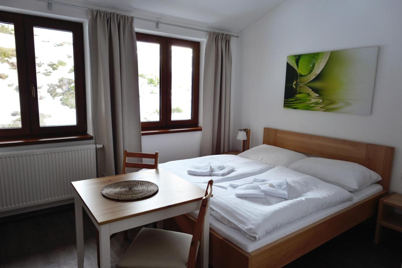 Ubytovani Skipot Apartment Potucky ภายนอก รูปภาพ