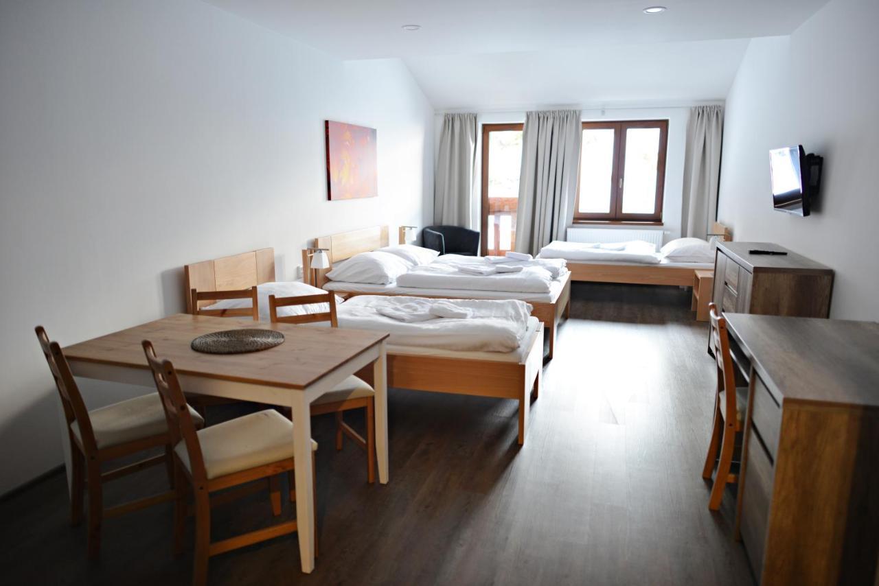 Ubytovani Skipot Apartment Potucky ภายนอก รูปภาพ