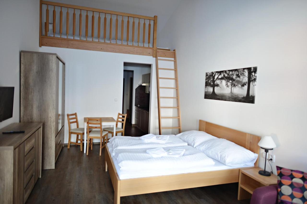 Ubytovani Skipot Apartment Potucky ภายนอก รูปภาพ