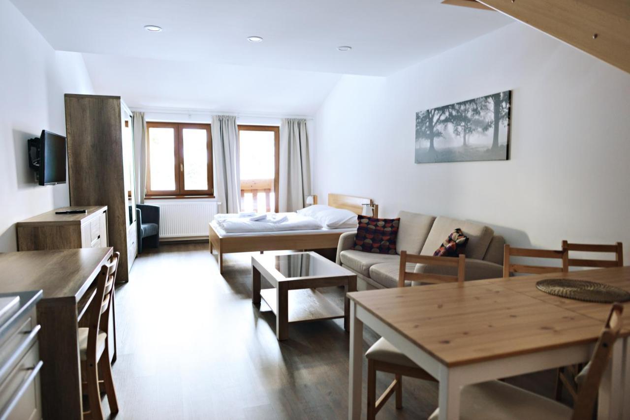 Ubytovani Skipot Apartment Potucky ภายนอก รูปภาพ